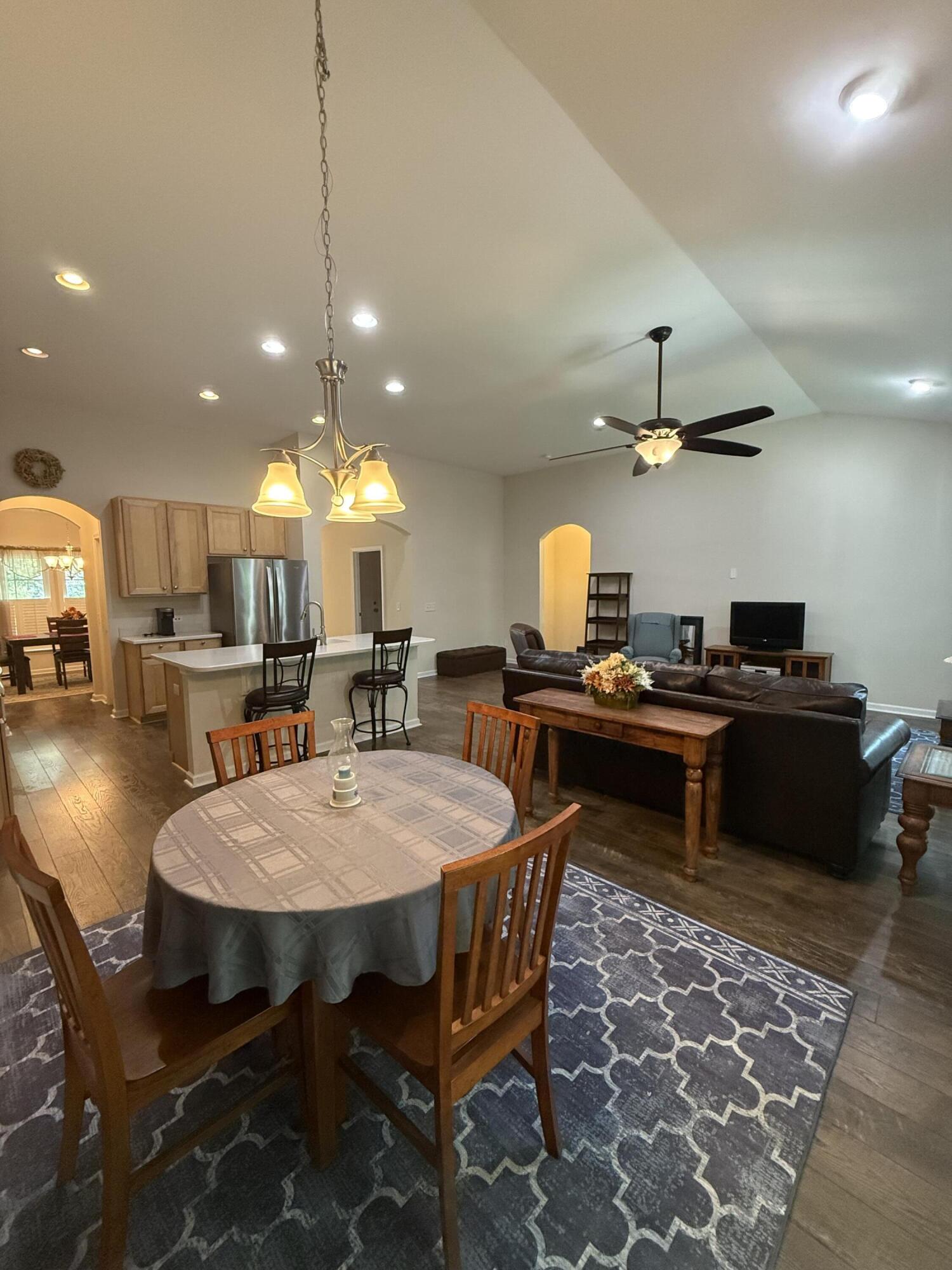 522 Mountain Laurel Circle