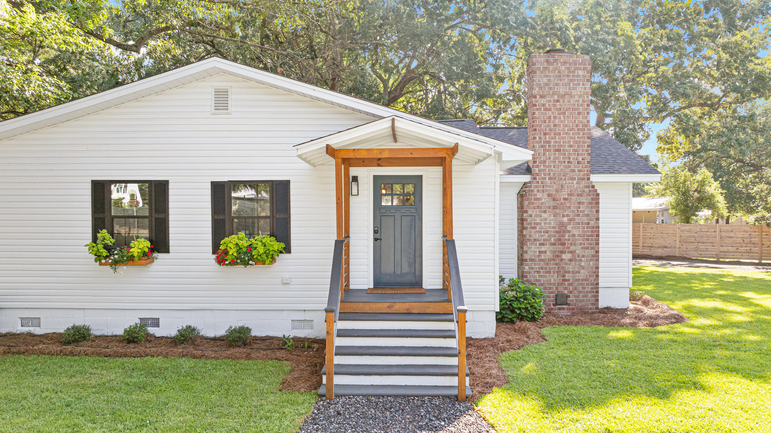 209 Bonneau Street