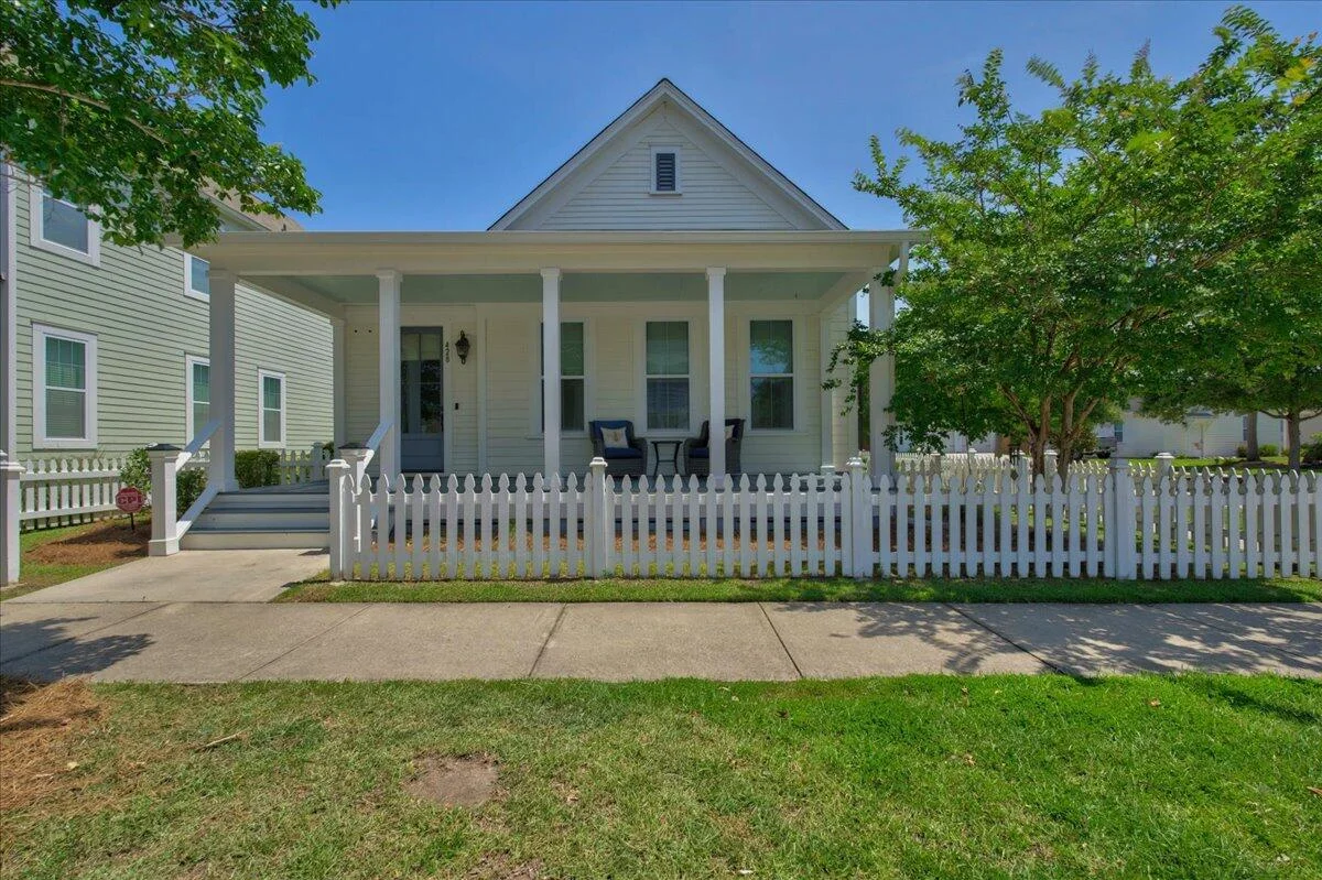 428 Watergrass Way
