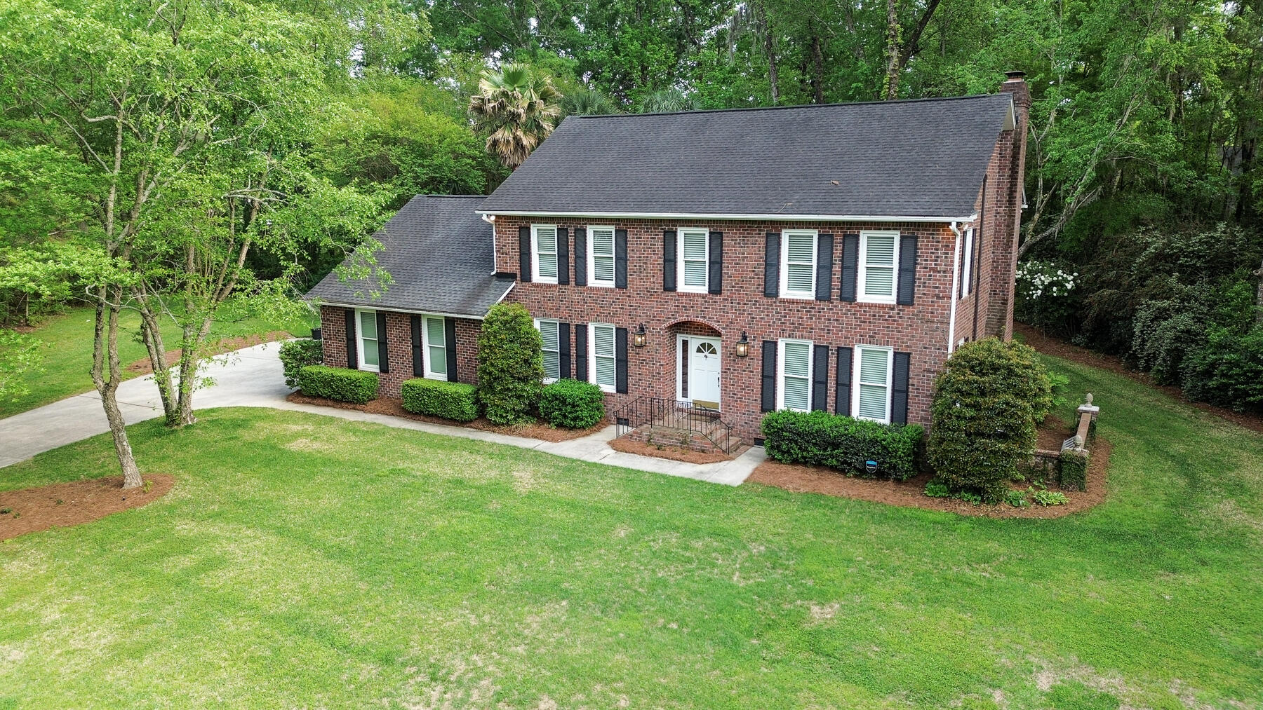 312 E Shepard Lane