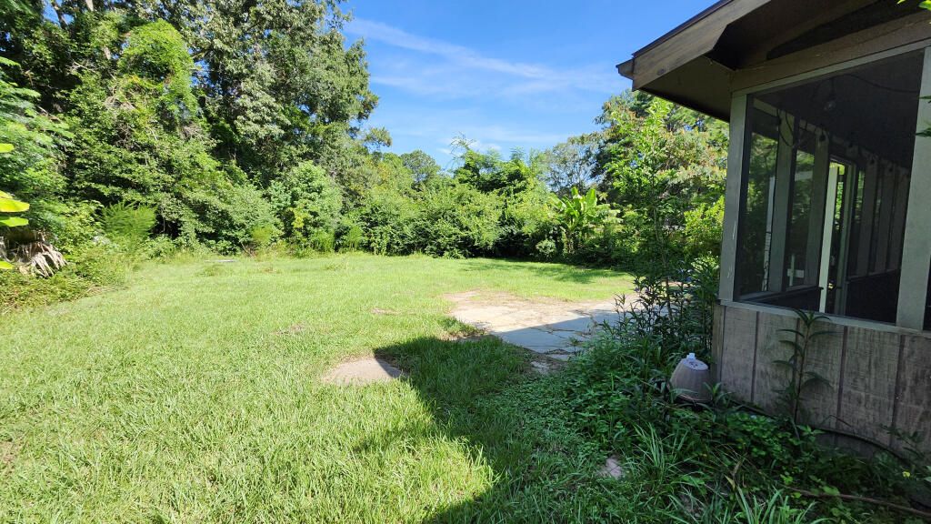 Photo of 109 Heritage Lane, Summerville, SC 29483 (MLS # 25030197)