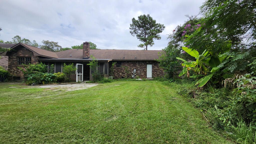 Photo of 109 Heritage Lane, Summerville, SC 29483 (MLS # 25030197)