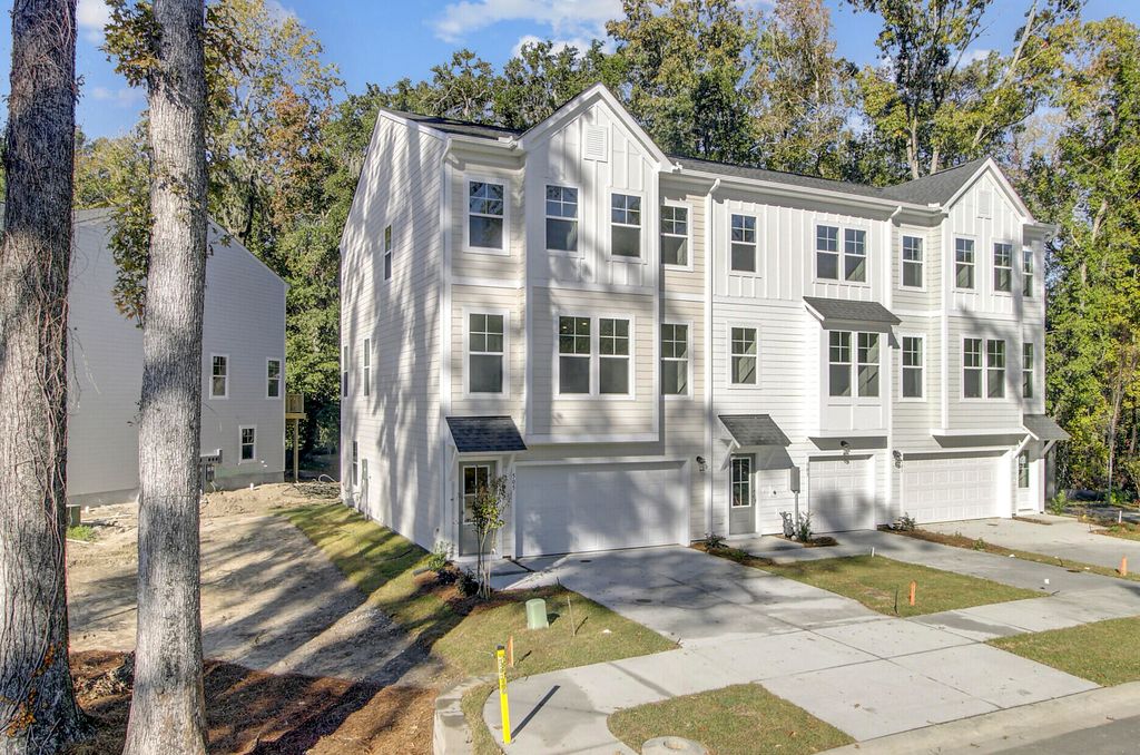 Photo of 505 Caledon Court, Johns Island, SC 29455 (MLS # 25029560)