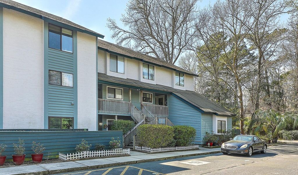 Photo of 1151 Shadow Lake Circle #L, Mount Pleasant, SC 29464 (MLS # 26013063)