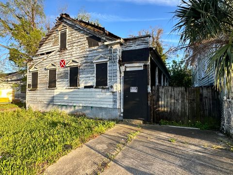 Single Family Residence in Charleston SC 5 Allway Street.jpg