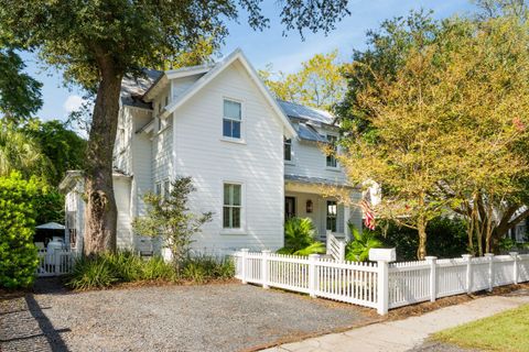 Photo of 517 Whilden Street, Mount Pleasant, SC 29464 (MLS # 25027549)