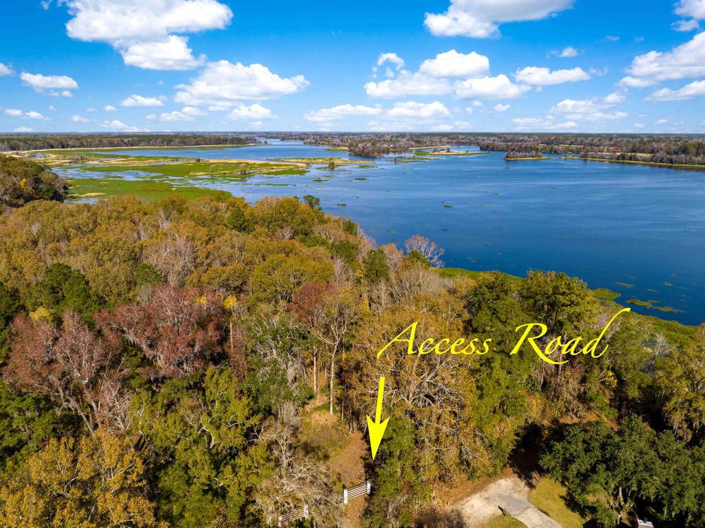 Photo of 554 Point Comfort Road, Moncks Corner, SC 29461 (MLS # 26007872)