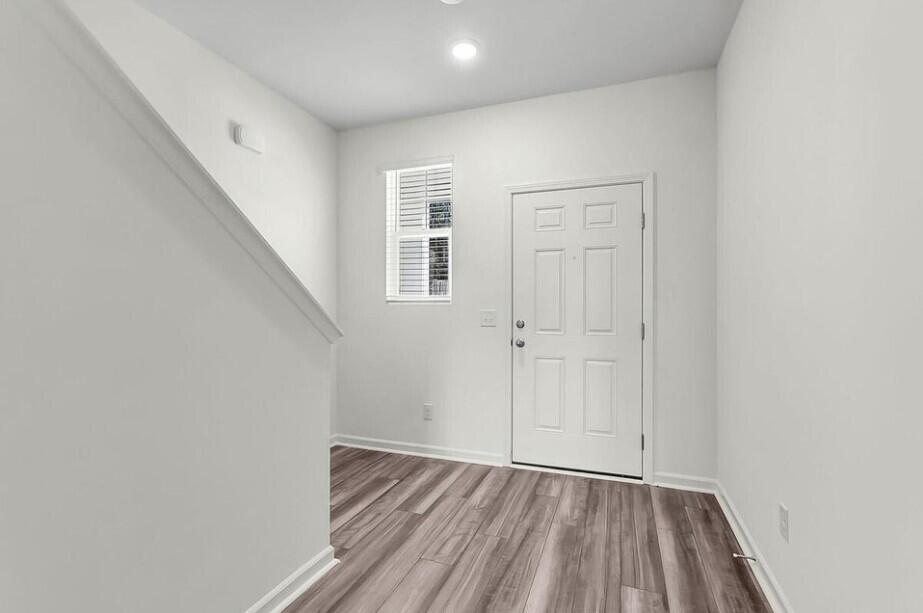 496 Colchester Court