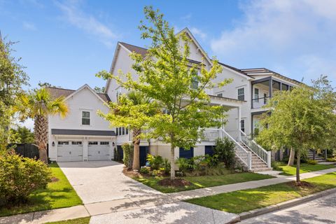 Photo of 1675 Pierce Street, Daniel Island, SC 29492 (MLS # 26018316)