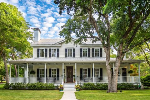 Photo of 54 Dalton Street, Daniel Island, SC 29492 (MLS # 26016841)