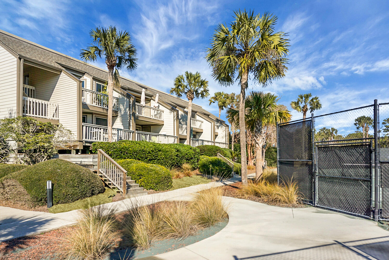 1625 Live Oak Park