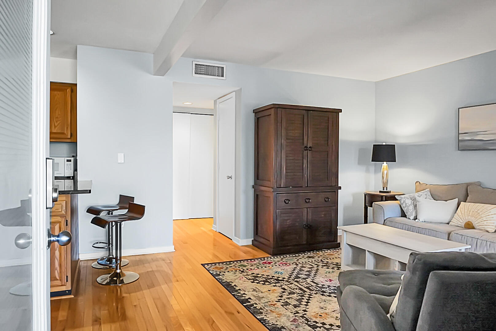1625 Live Oak Park