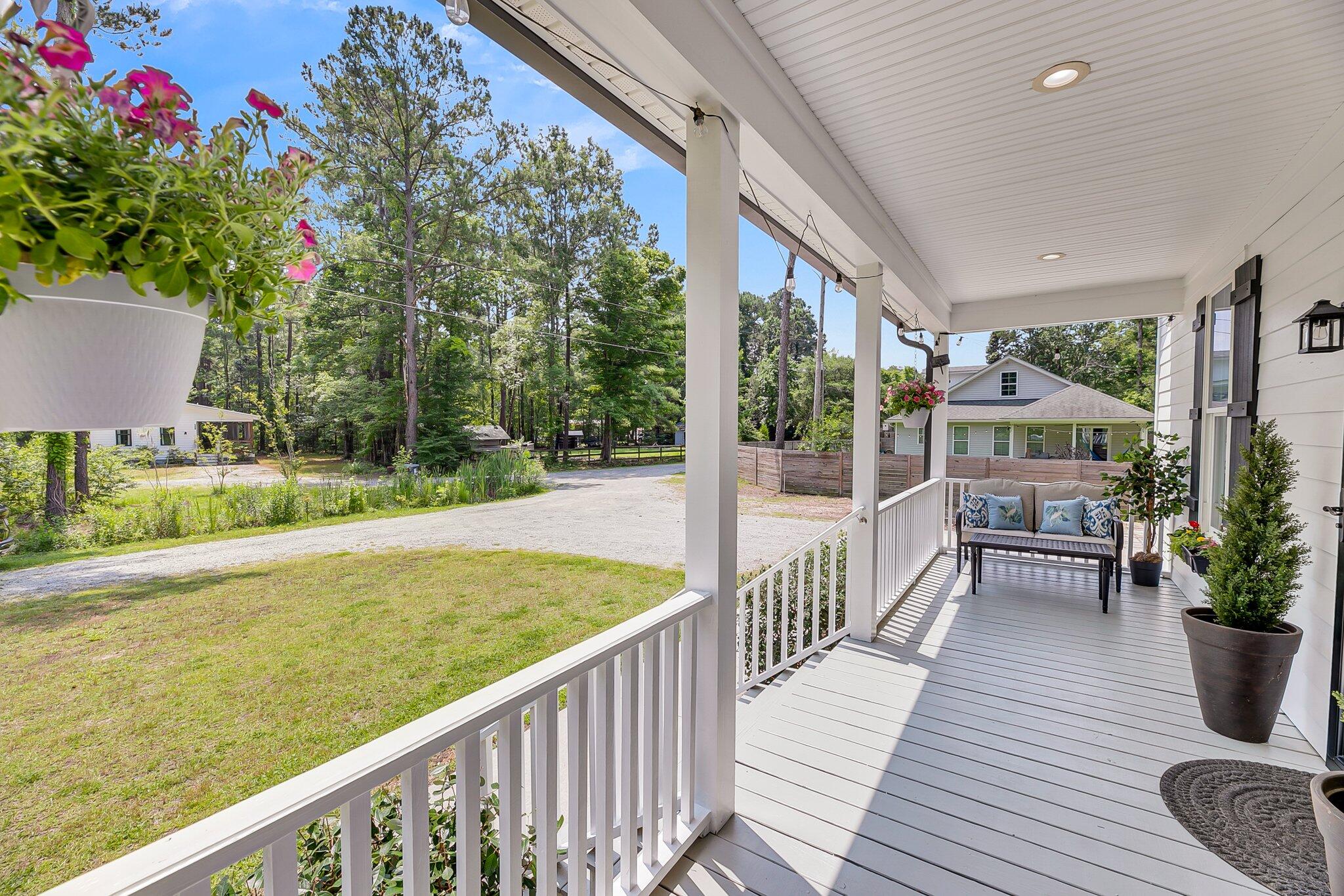 119 White Picket Lane