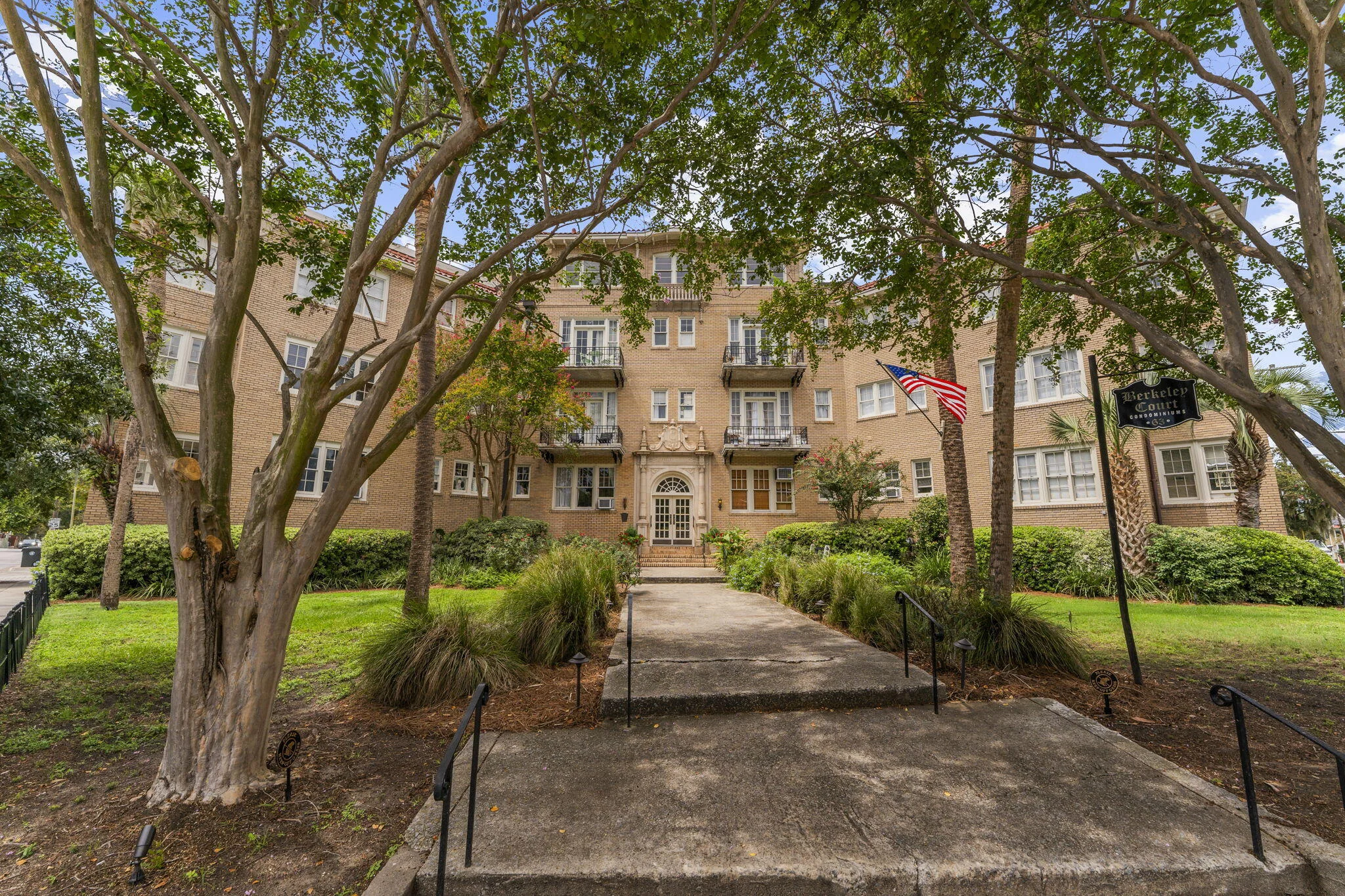 63 Rutledge Avenue Unit Apt 27
