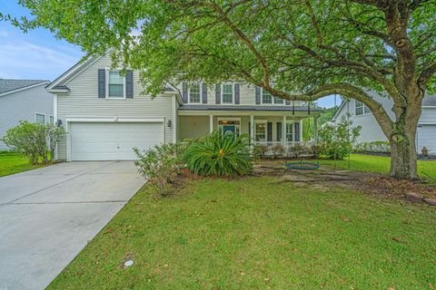 Photo of 468 Maple Oak Lane, Charleston, SC 29414 (MLS # 25017092)