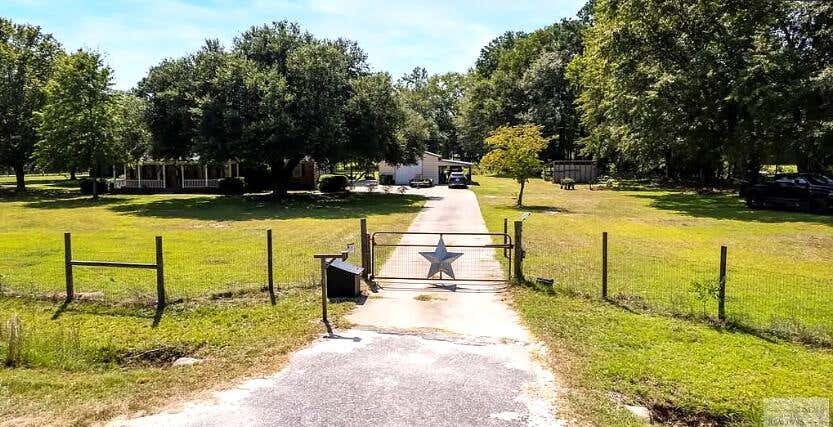 Photo of 810 Santa Fe Trail, Sumter, SC 29154 (MLS # 26018148)