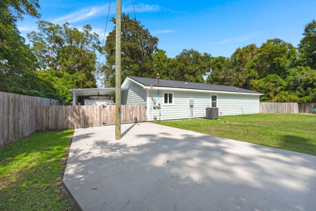 Photo of 8562 N Highway 17, McClellanville, SC 29458 (MLS # 25015165)