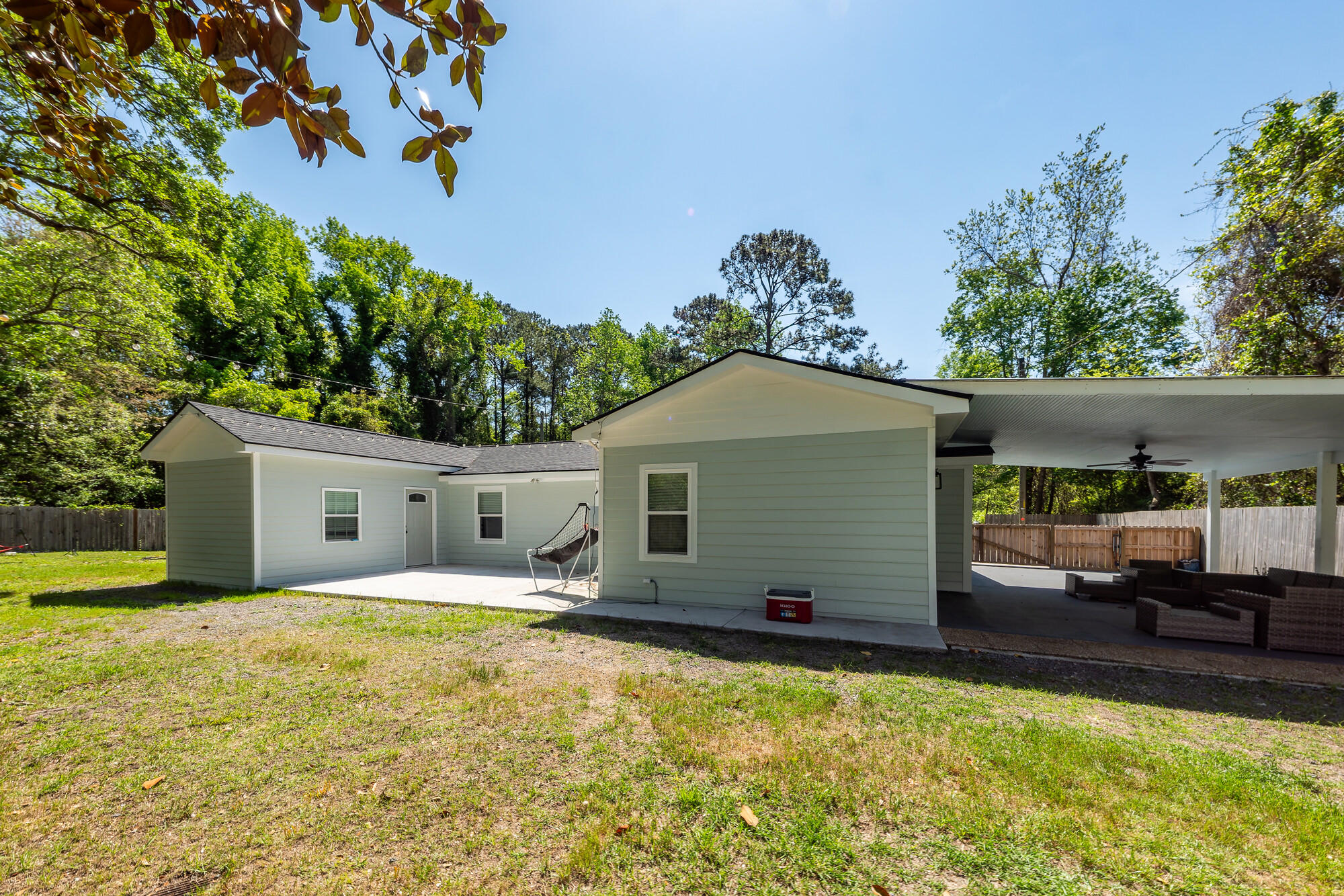 8562 N Highway 17