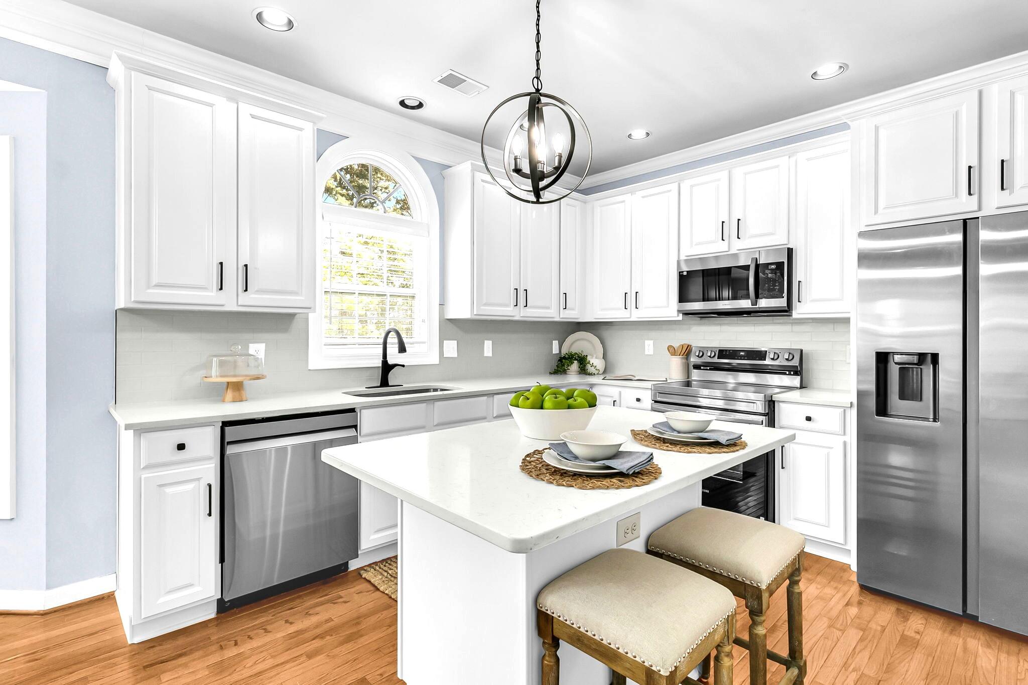 1493 Oakhurst Drive