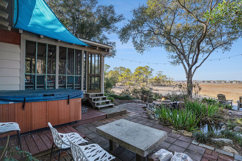 Photo of 520 E Huron Avenue, Folly Beach, SC 29439 (MLS # 25016855)