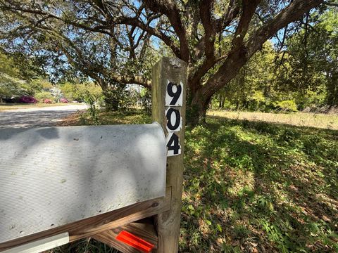 904 Hildebrand Drive Bonneau SC 29431