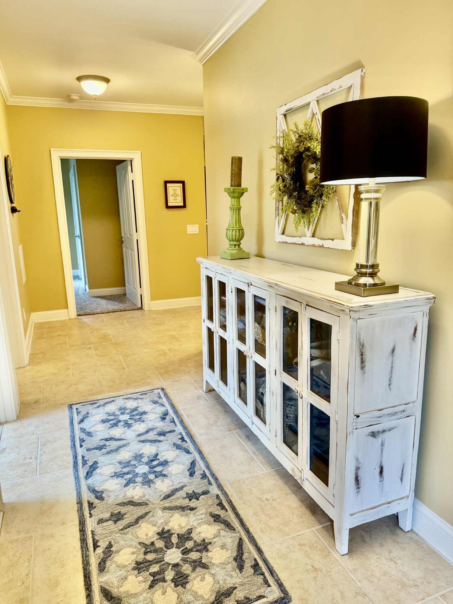 1096 Bridgeview Lane A204