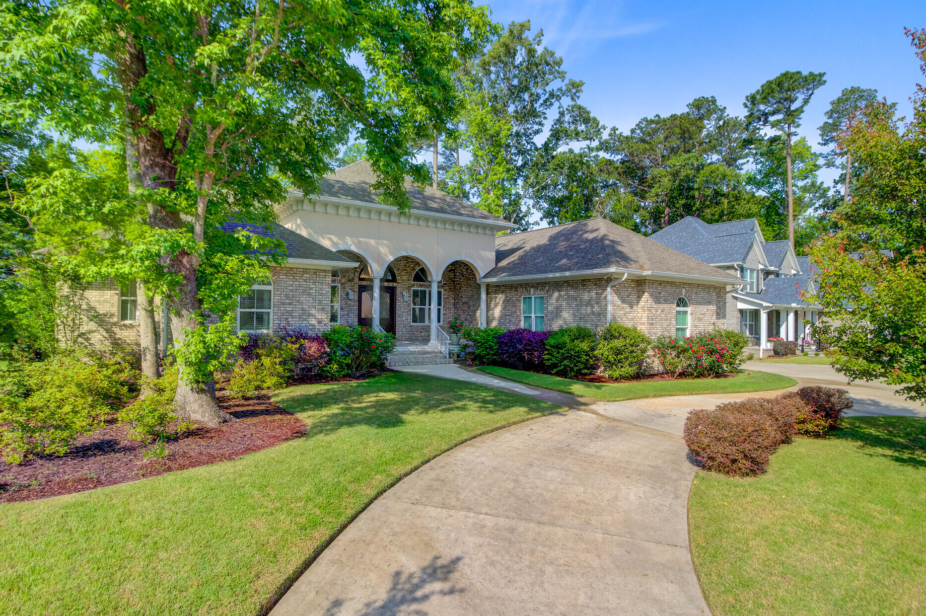5433 Clearview Drive