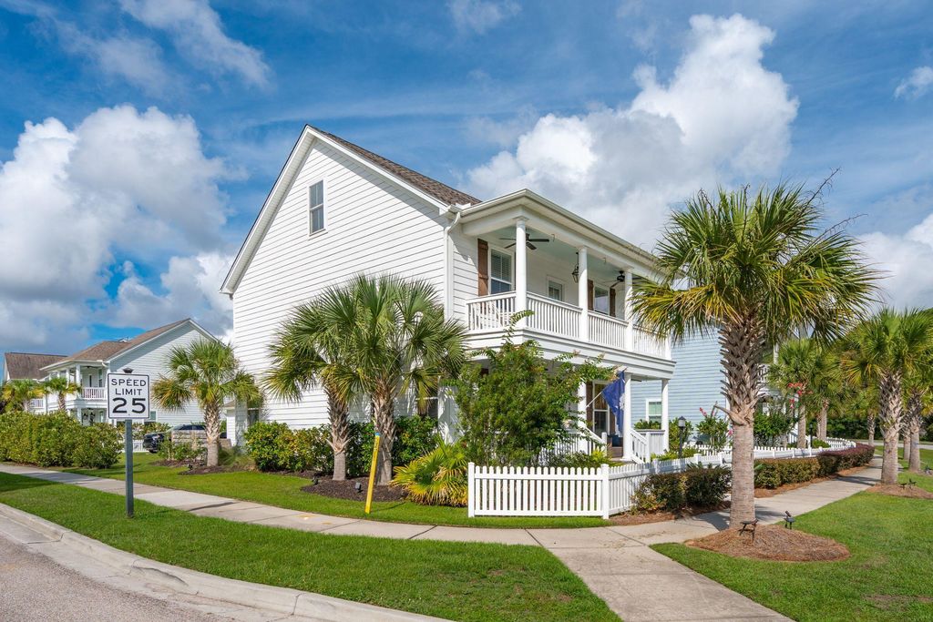 Photo of 3381 Stockdale Street, Mount Pleasant, SC 29466 (MLS # 25019714)