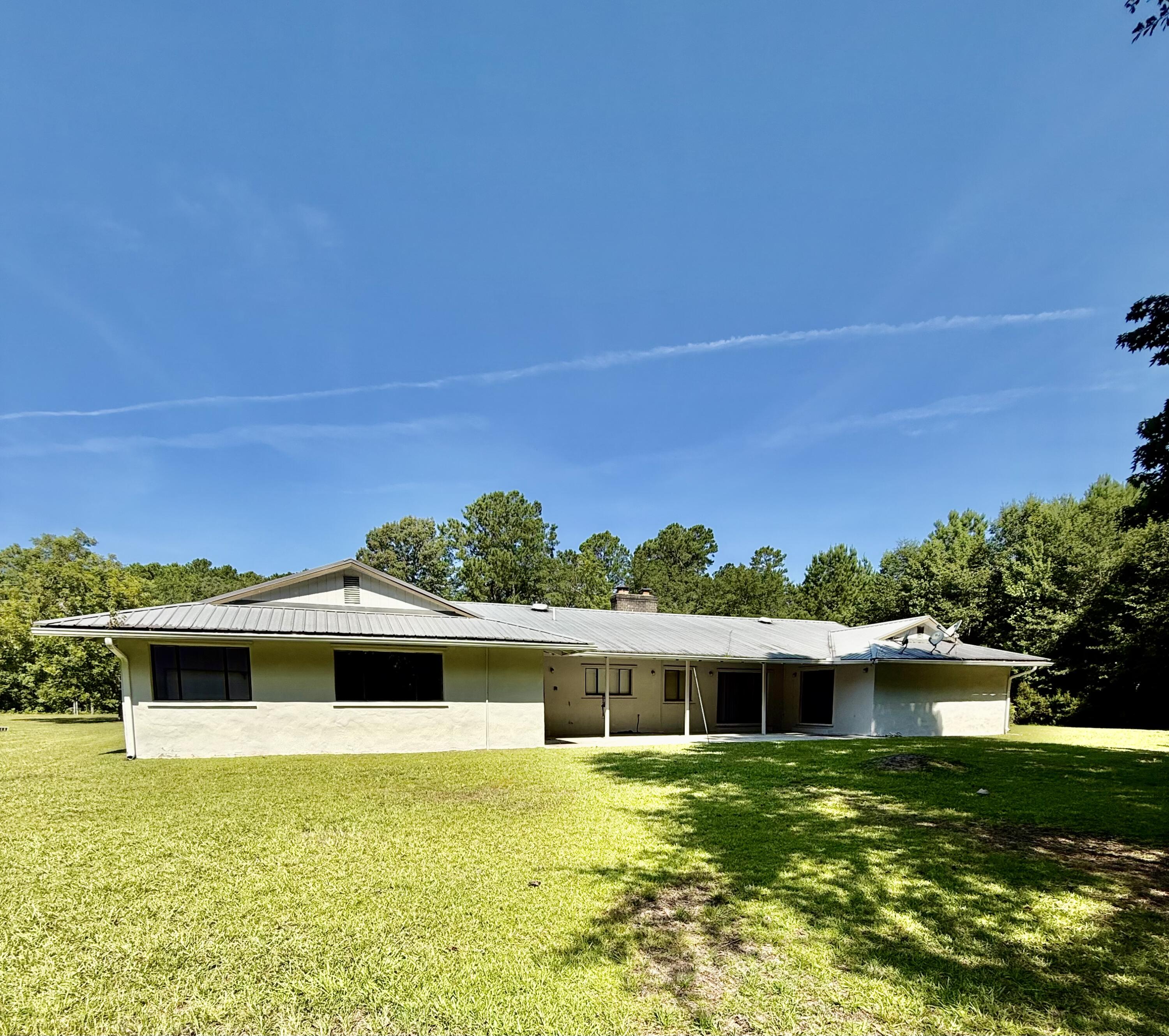1474 Mandella Road