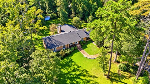 Photo of 208 E Carolina Avenue, Summerville, SC 29483 (MLS # 26028593)