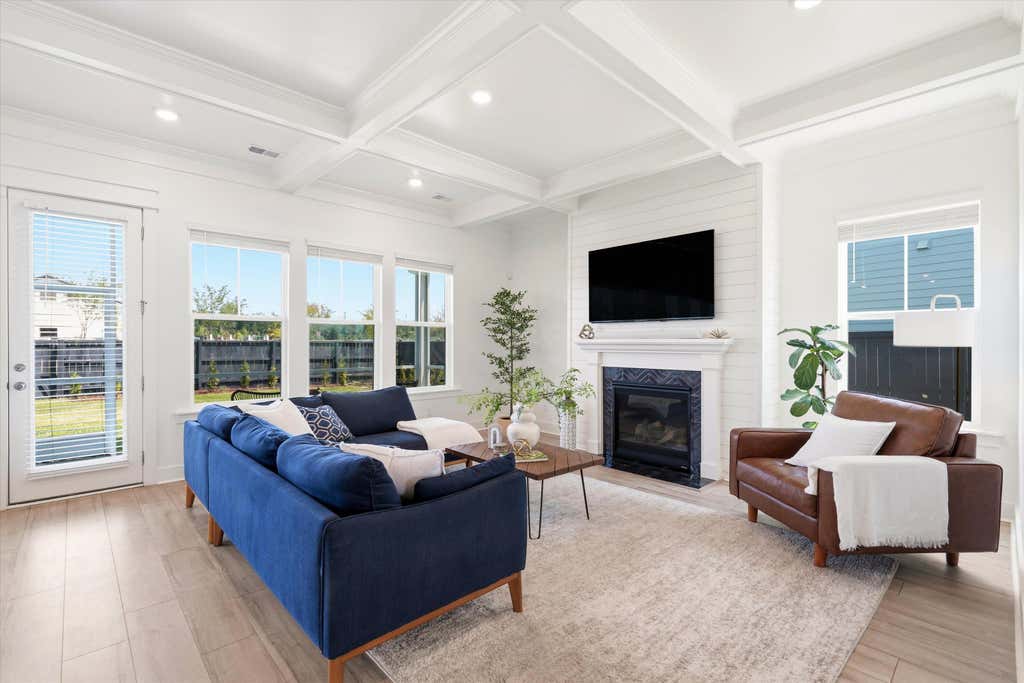 Photo of 128 Medford Street, Summerville, SC 29486 (MLS # 26023729)