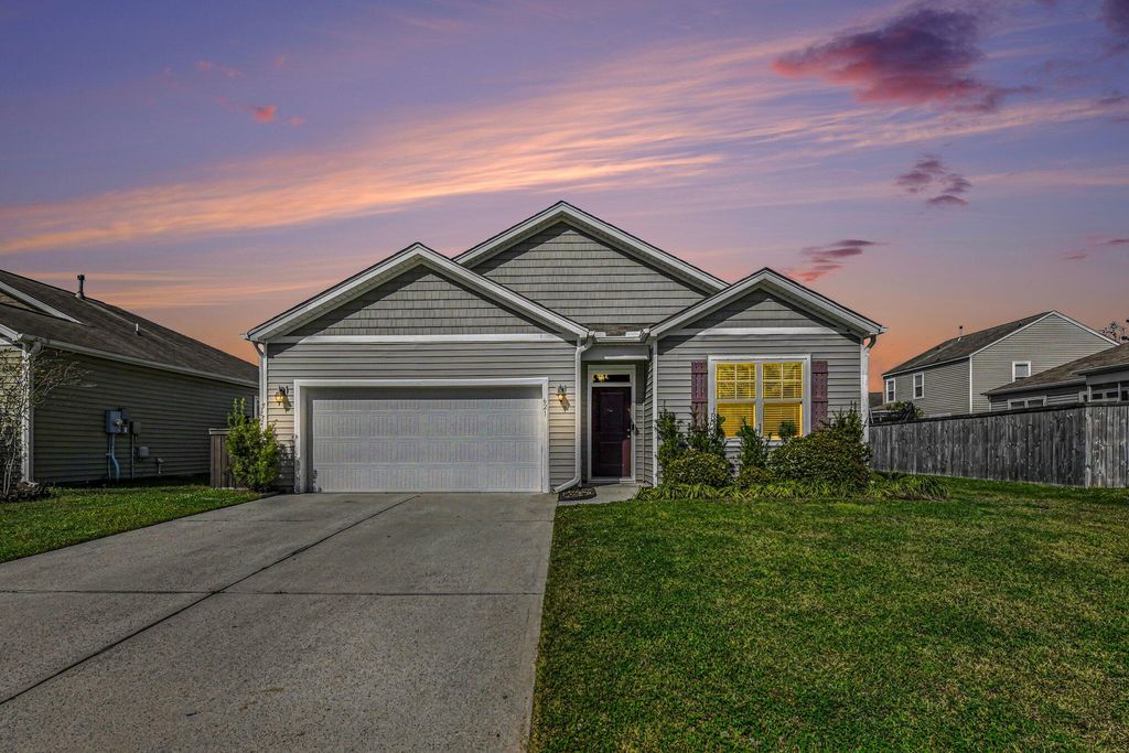 Photo of 621 Wayton Circle, Moncks Corner, SC 29461 (MLS # 26008413)