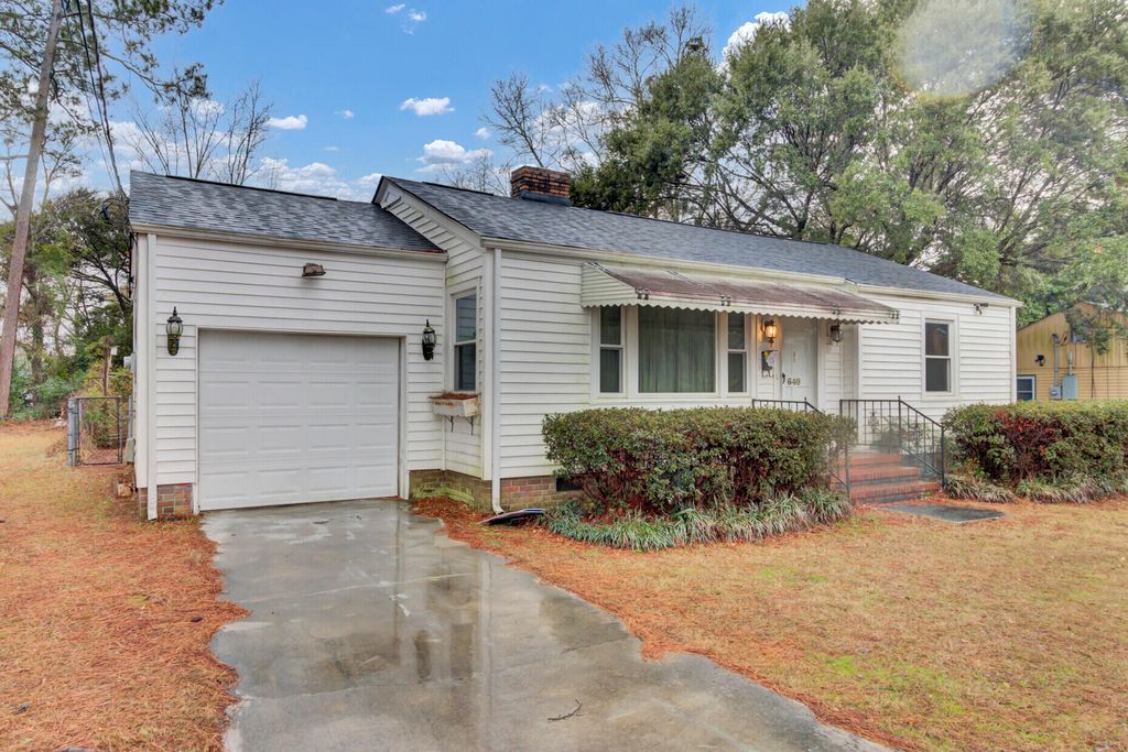 Photo of 640 Bennett Street, Orangeburg, SC 29115 (MLS # 26003737)