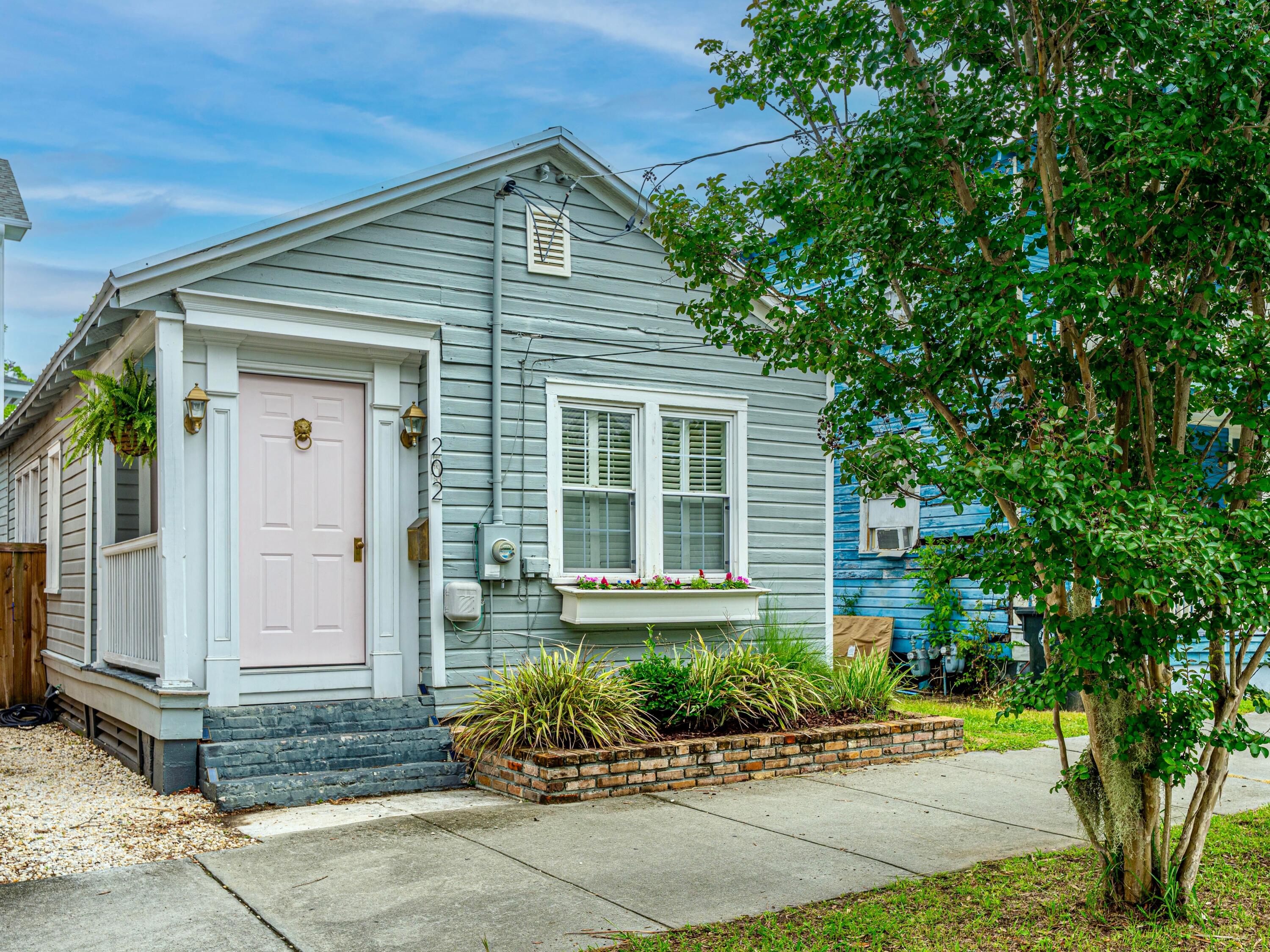 202 Fishburne Street