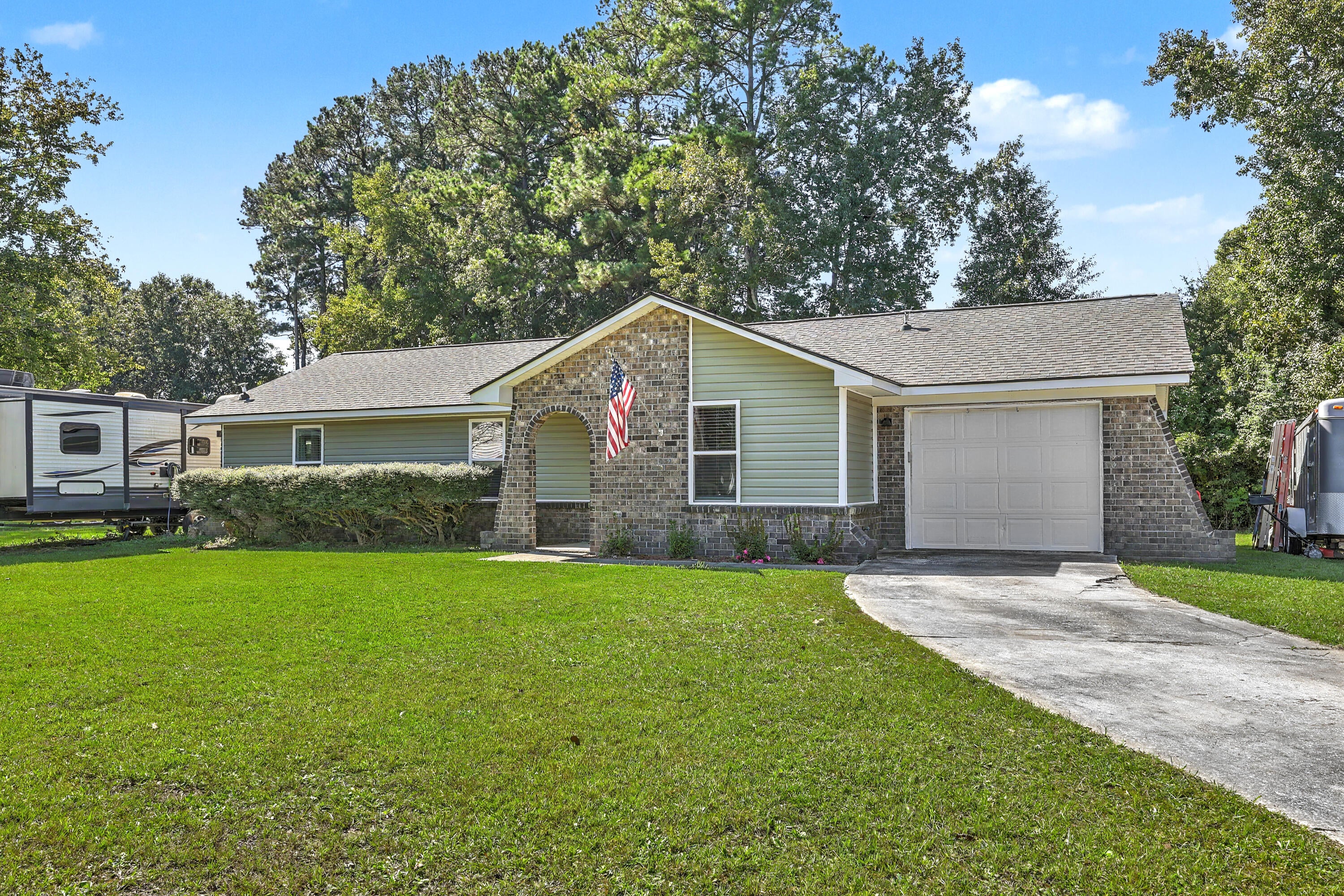 318 Huntsman Drive