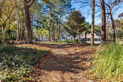 A home in North Charleston