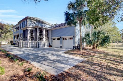 A home in Mount Pleasant