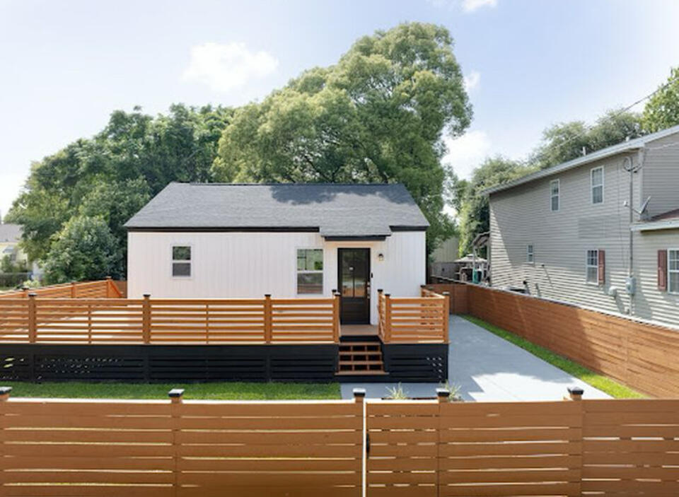 1405 E Holt Street