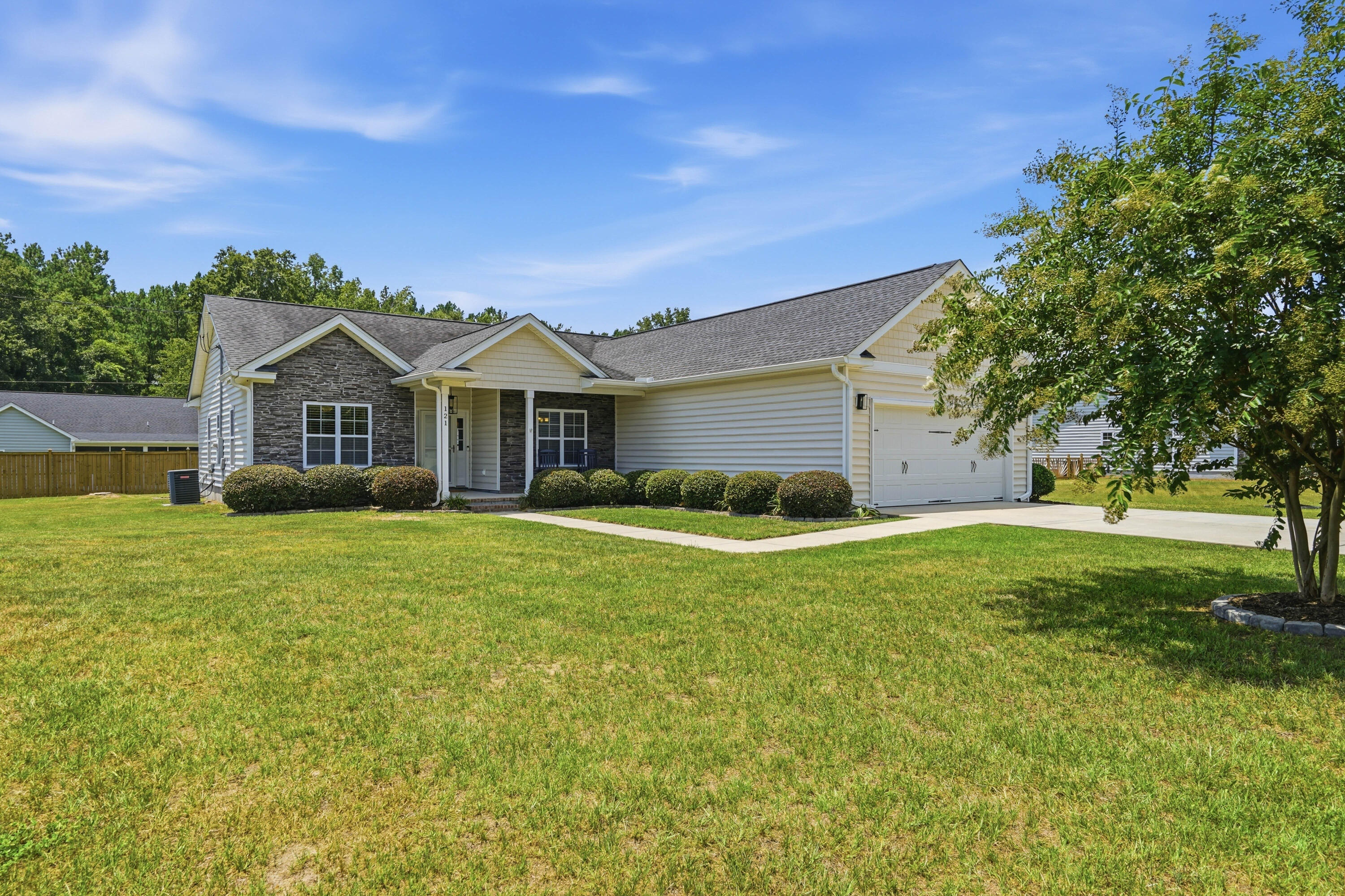 121 Edistodane Lane
