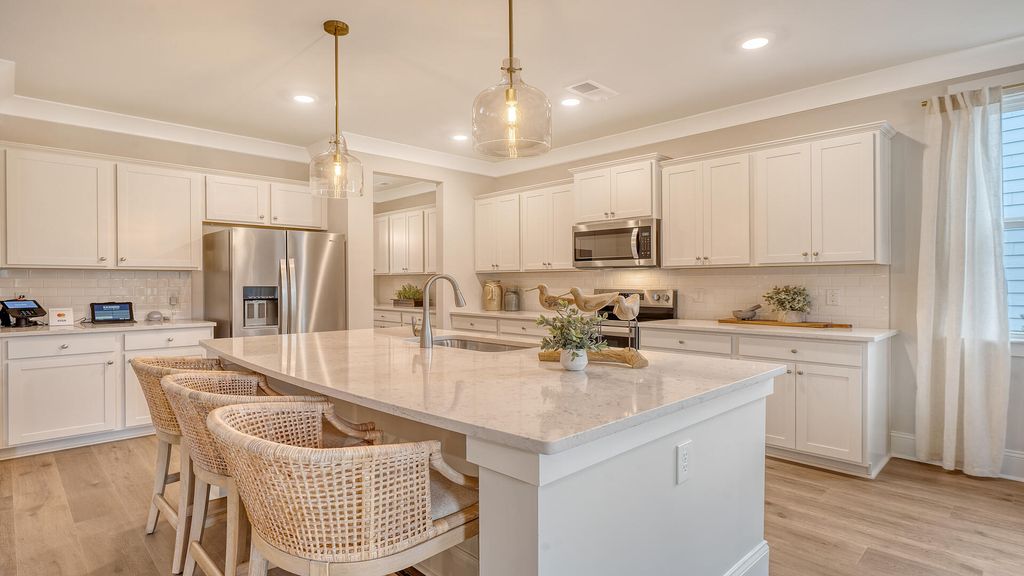 Photo of 303 Dickerson Lane, Summerville, SC 29485 (MLS # 26008330)