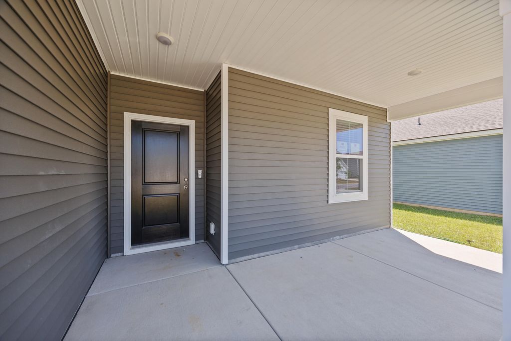 Photo of 765 Meadowbrook Lane, Summerville, SC 29486 (MLS # 25025981)