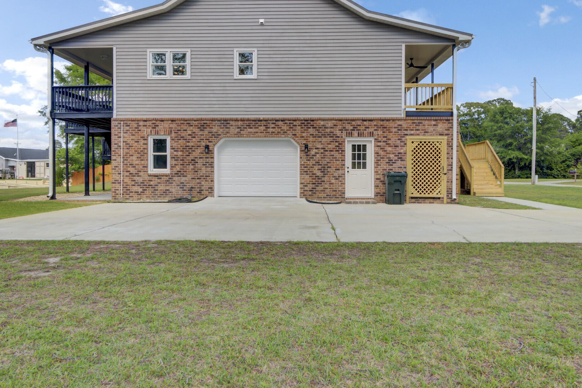 Bonneau, South Carolina 29431, United States, 3 Bedrooms Bedrooms, ,3 BathroomsBathrooms,Residential,Active,120549