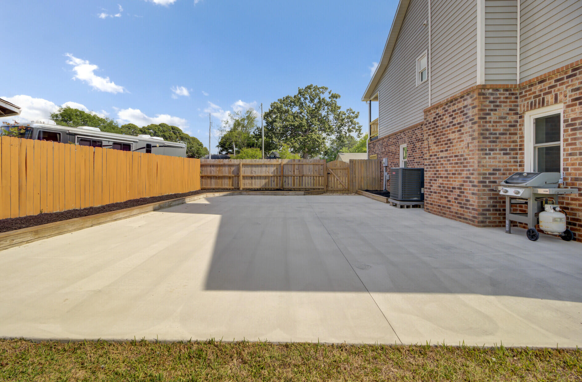 Bonneau, South Carolina 29431, United States, 3 Bedrooms Bedrooms, ,3 BathroomsBathrooms,Residential,Active,120549