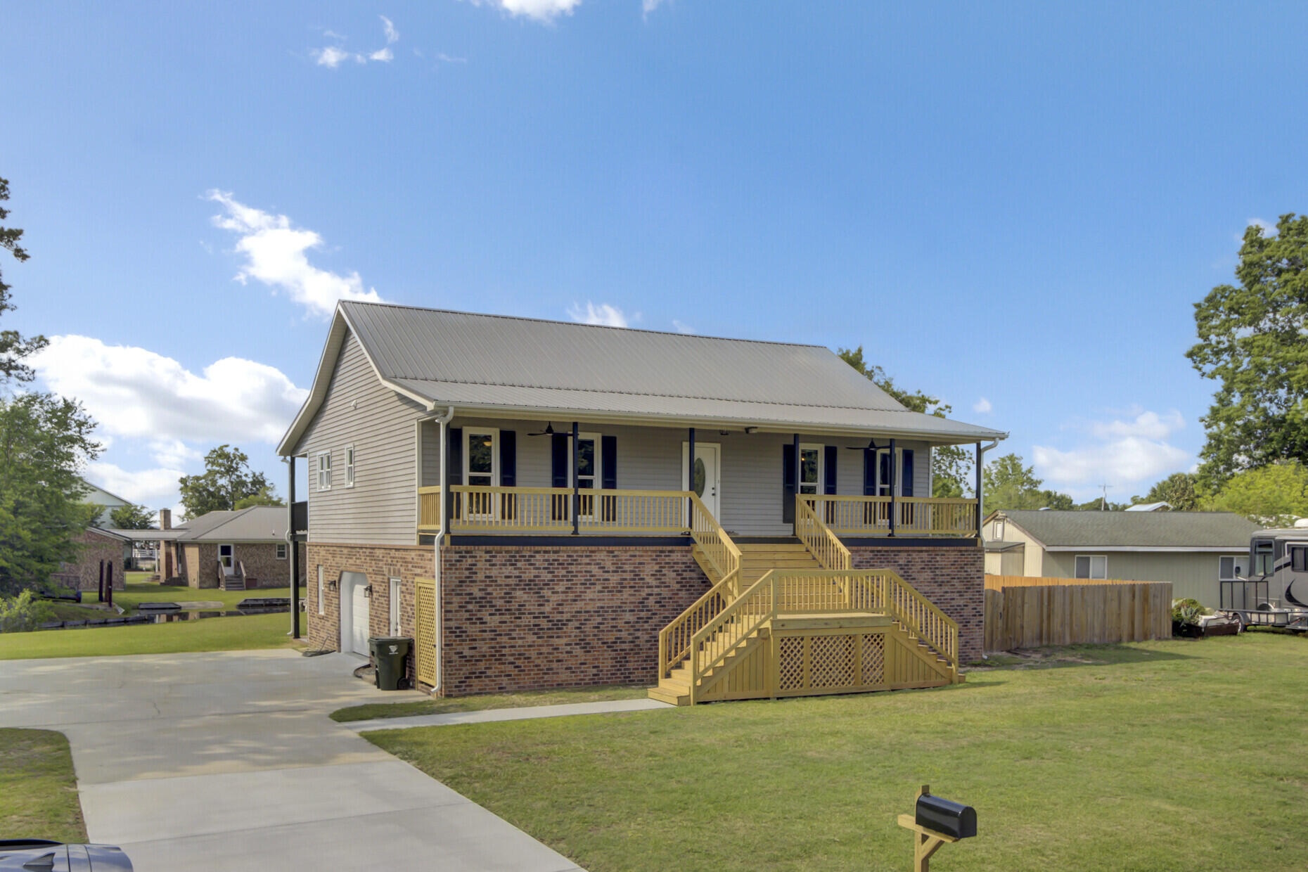 Bonneau, South Carolina 29431, United States, 3 Bedrooms Bedrooms, ,3 BathroomsBathrooms,Residential,Active,120549