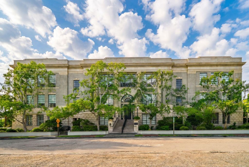 Photo of 3 Chisolm Street #Unit 204, Charleston, SC 29401 (MLS # 26016374)