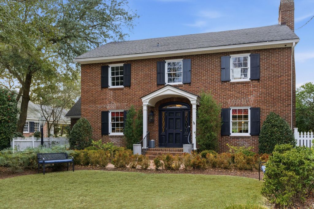 Photo of 2 Pierates Cruz, Mount Pleasant, SC 29464 (MLS # 26010461)