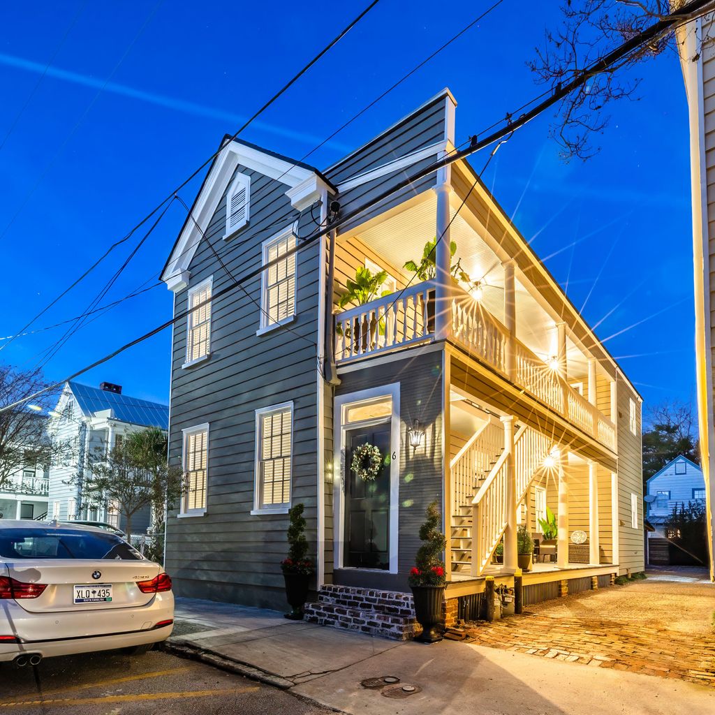 Photo of 6 Ashe Street, Charleston, SC 29403 (MLS # 25032395)