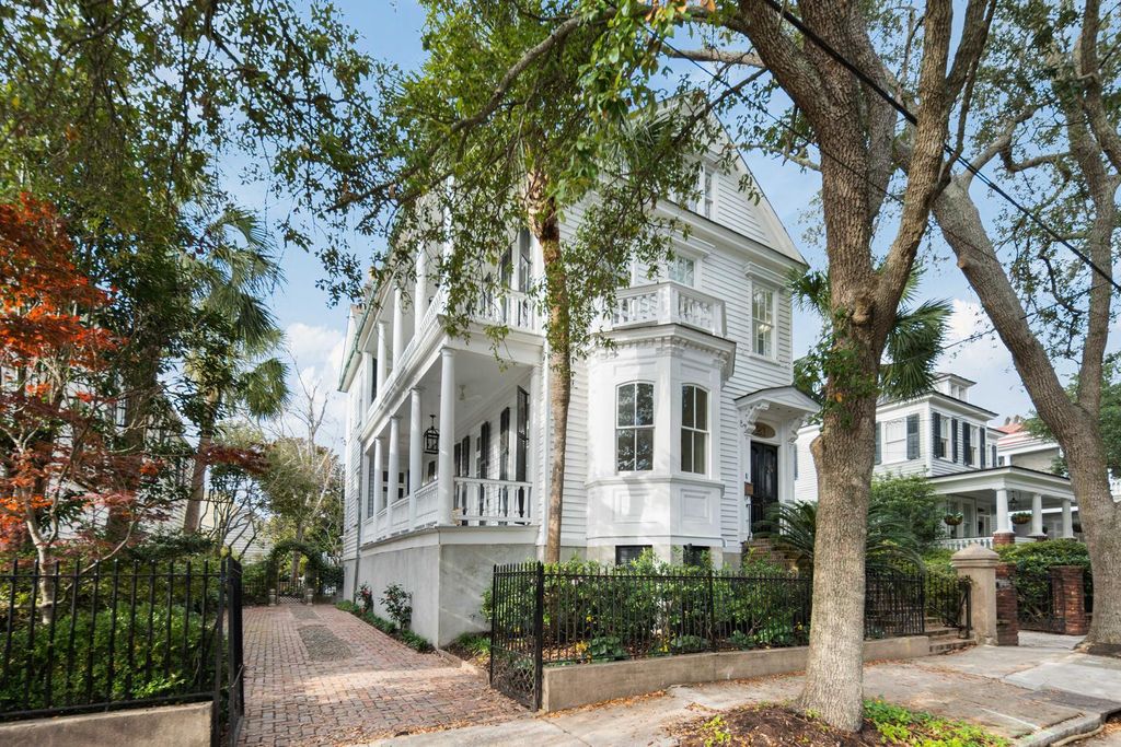 Photo of 21 New Street, Charleston, SC 29401 (MLS # 26001643)