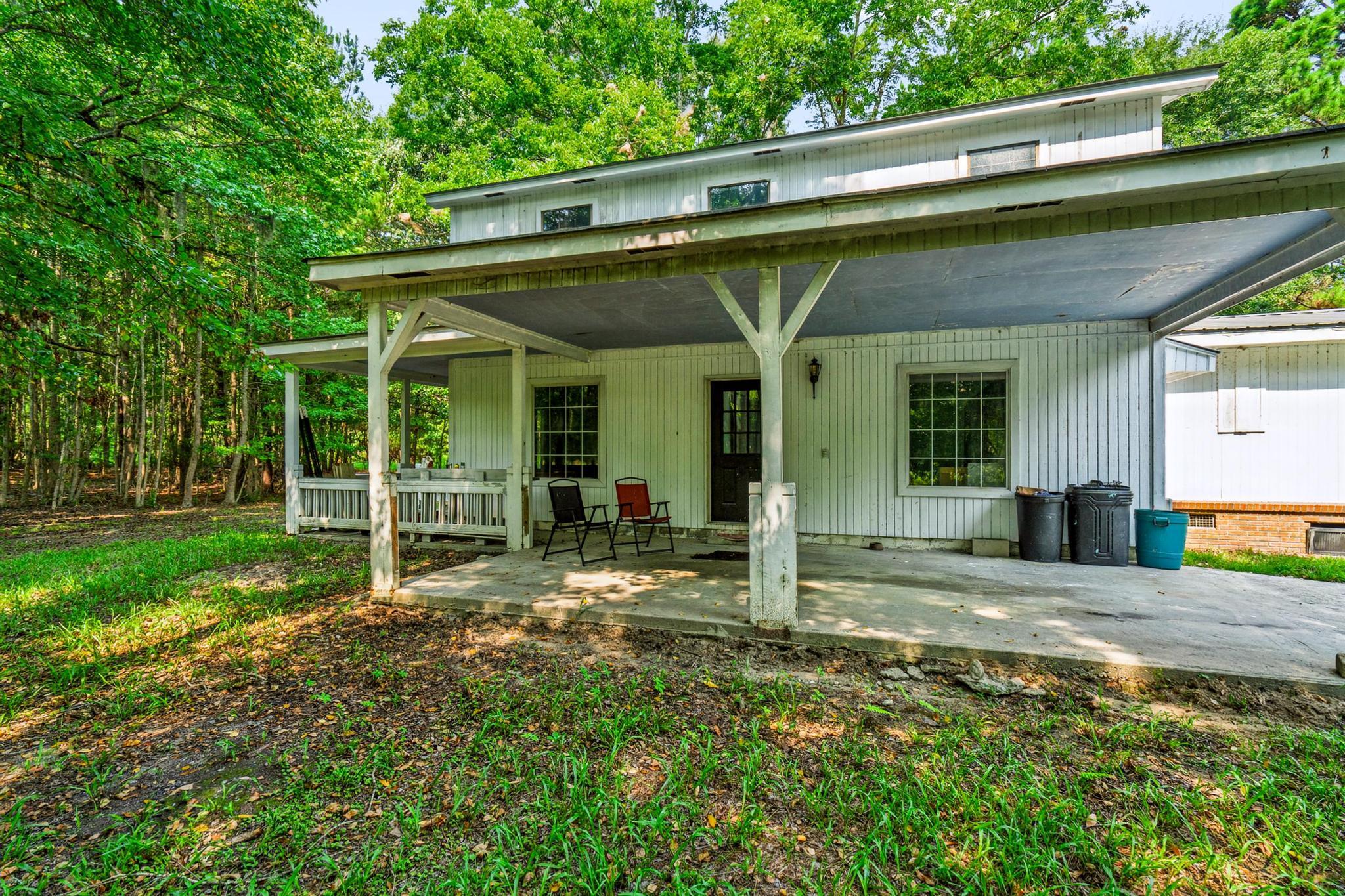 7693 White Point Road