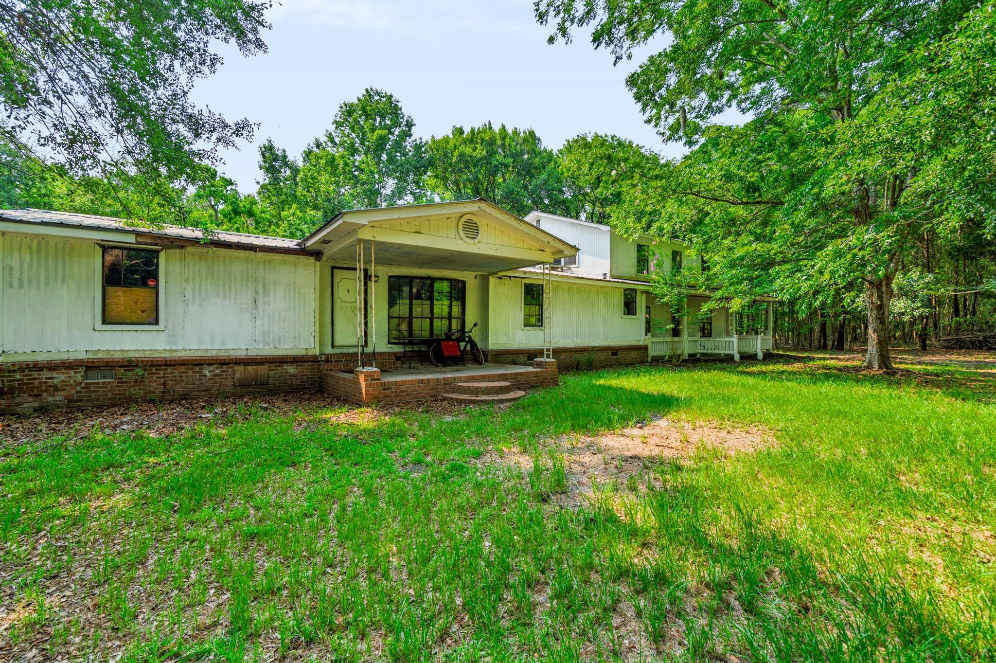 7693 White Point Road